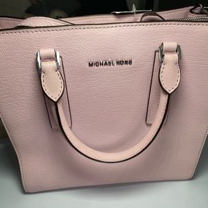 Pink tote Micheal Kors bag